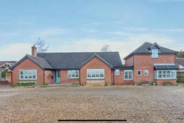 House sit in Wymondham, United Kingdom