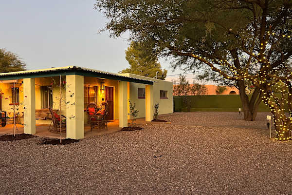 House sit in Tucson, AZ, US