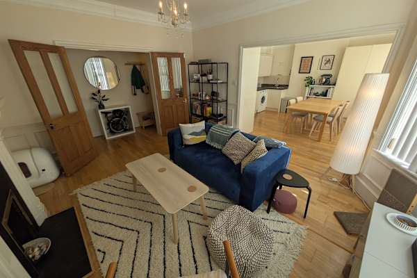 House sit in Kilburn, United Kingdom