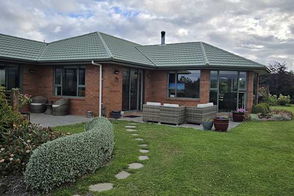 House sit in Dunedin, New Zealand