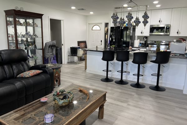 House sit in Boca Raton, FL, US