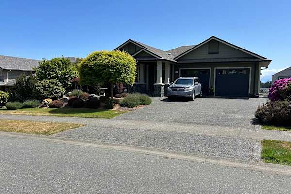 House sit in Victoria, BC, Canada