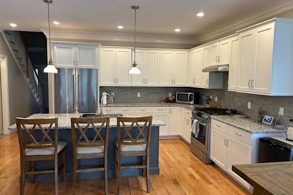 House sit in Plymouth, MA, US