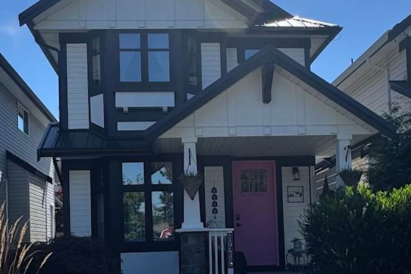 House sit in Surrey, BC, Canada