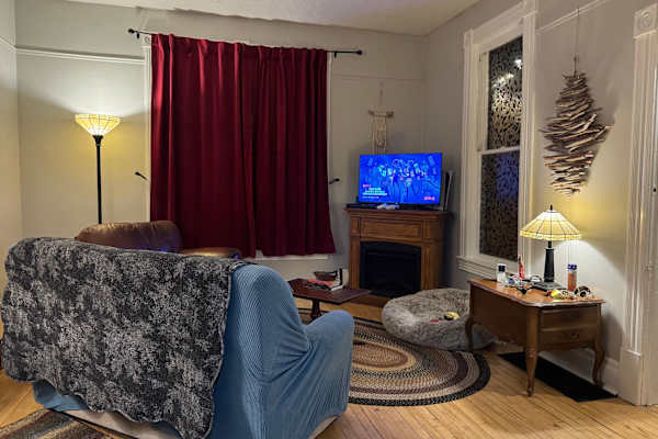 House sit in Duluth, MN, US