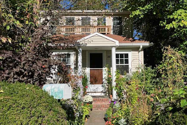 House sit in Boston, MA, US