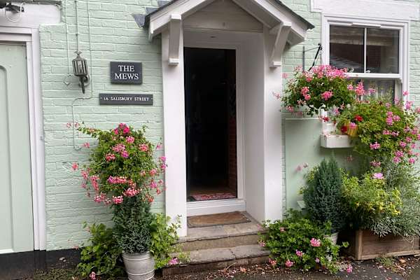House sit in Cranborne, United Kingdom