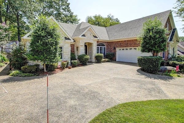 House sit in Hot Springs National Park, AR, US