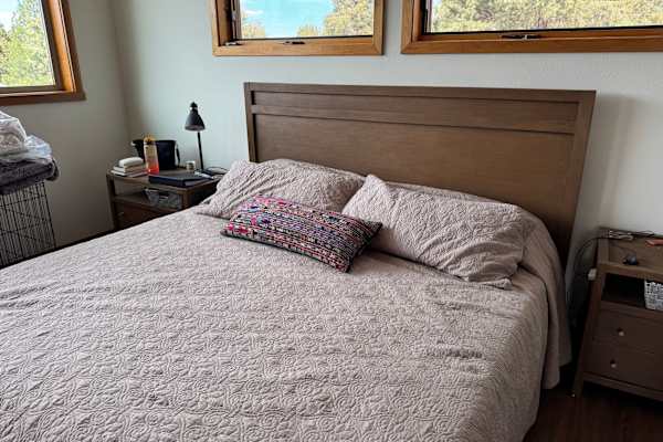 House sit in Bend, OR, US