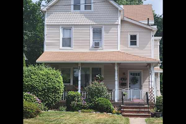 House sit in Bloomfield, NJ, US