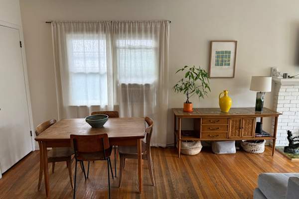 House sit in East Los Angeles, CA, US