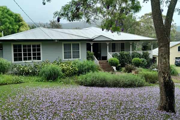 House sit in The Entrance North, NSW, Australia