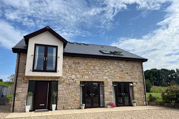 House sit in Glasgow, United Kingdom