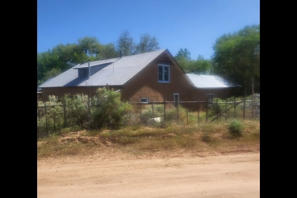 House sit in Chimayo, NM, US