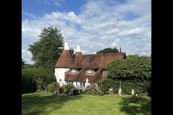 House sit in Heathfield, United Kingdom