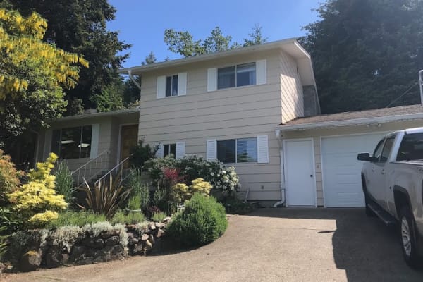 House sit in Parksville, BC, Canada