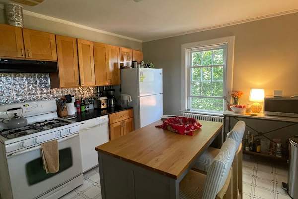 House sit in Beverly, MA, US