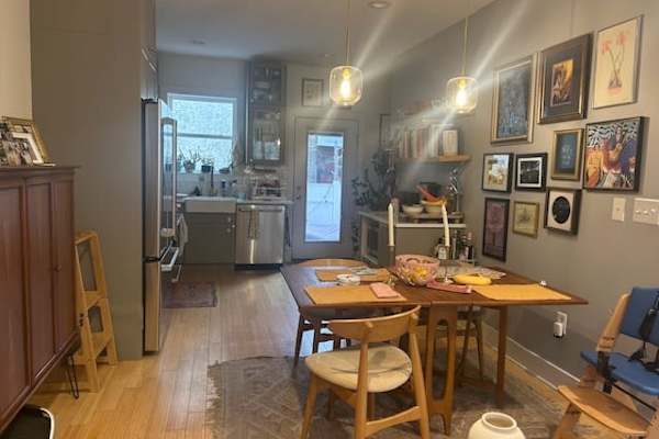 House sit in Philadelphia, PA, US