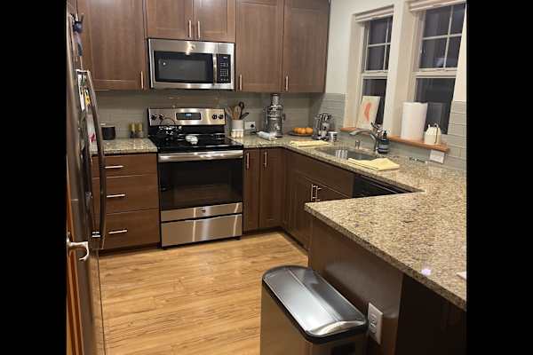 House sit in Poulsbo, WA, US