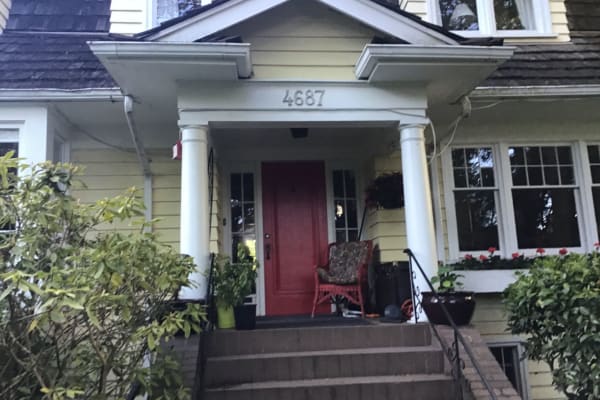 House sit in Vancouver, BC, Canada
