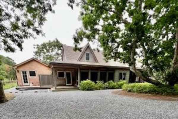 House sit in Chilmark, MA, US