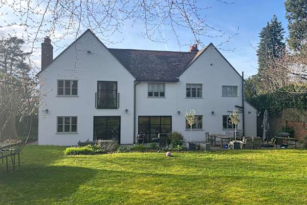 House sit in Hindhead, United Kingdom