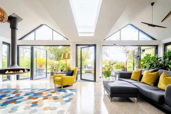 House sit in Devizes, United Kingdom