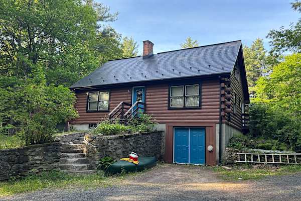 House sit in Montague, MA, US