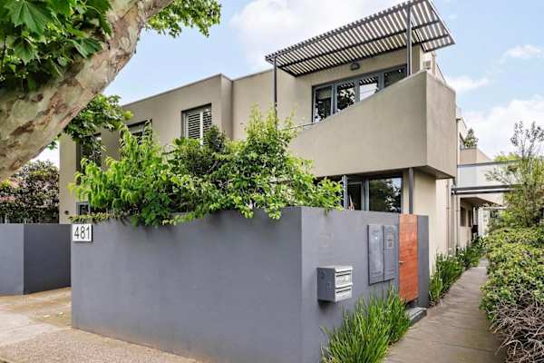 House sit in Melbourne, VIC, Australia