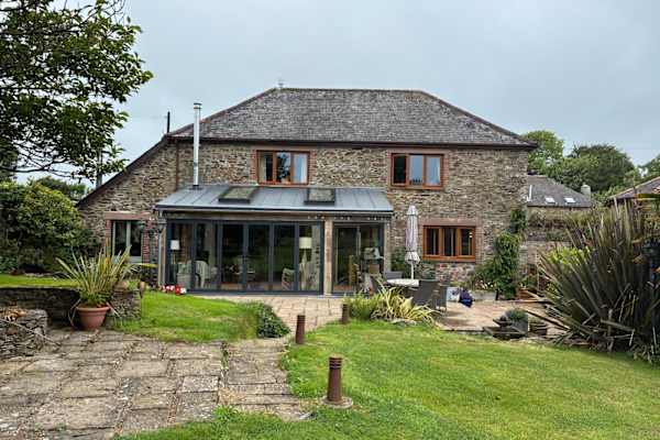 House sit in Kingsbridge, United Kingdom