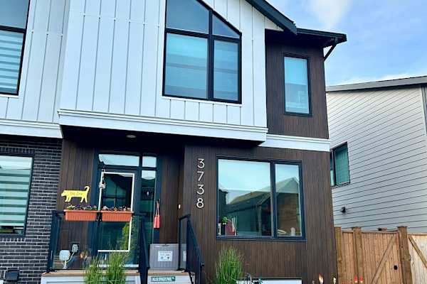 House sit in Colwood, BC, Canada