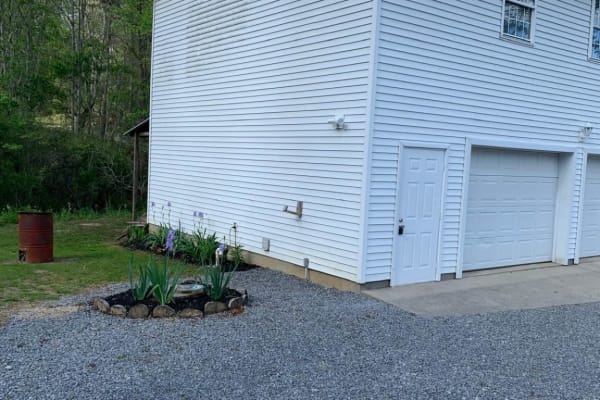 House sit in Jamestown, TN, US