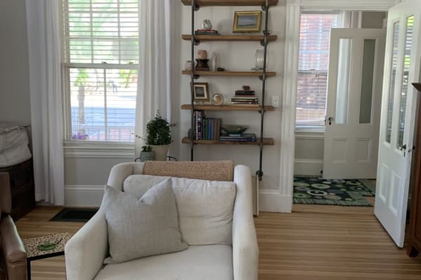 House sit in Salem, MA, US