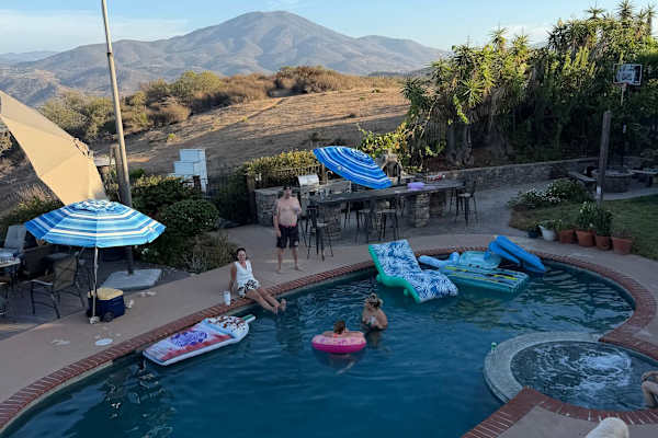 House sit in Rancho San Diego, CA, US