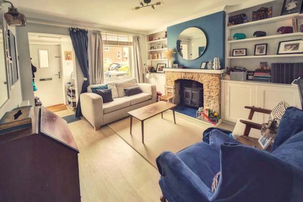 House sit in Godalming, United Kingdom