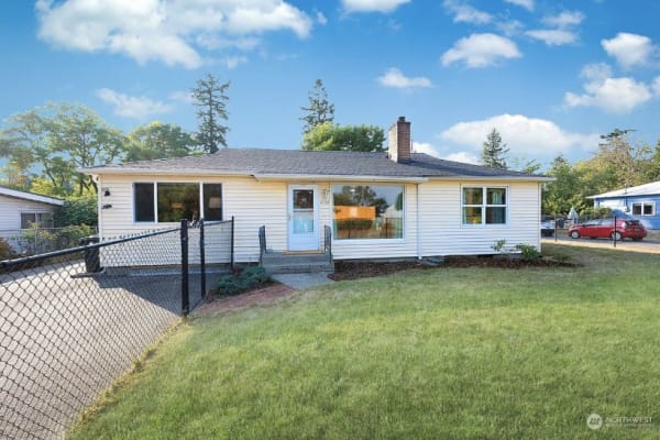 House sit in Tacoma, WA, US