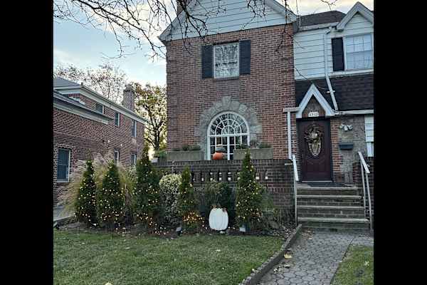 House sit in New York City, NY, US