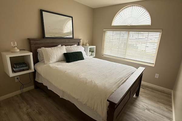 House sit in West Haven, UT, US