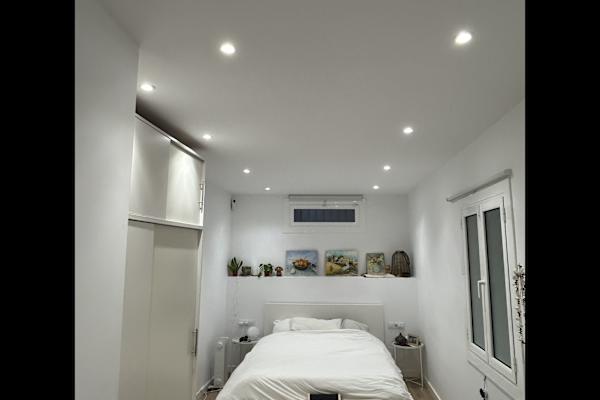 House sit in Barcelona, Spain