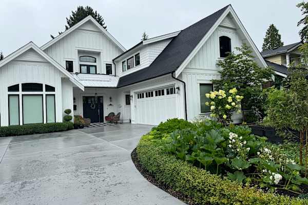 House sit in White Rock, BC, Canada