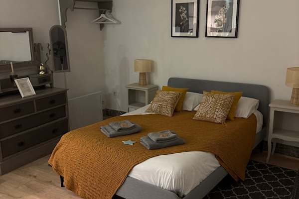 House sit in Limoux, France