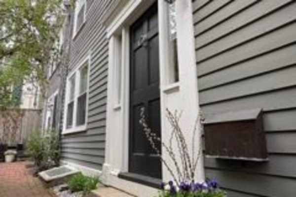 House sit in Boston, MA, US
