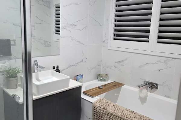 House sit in Melbourne, VIC, Australia