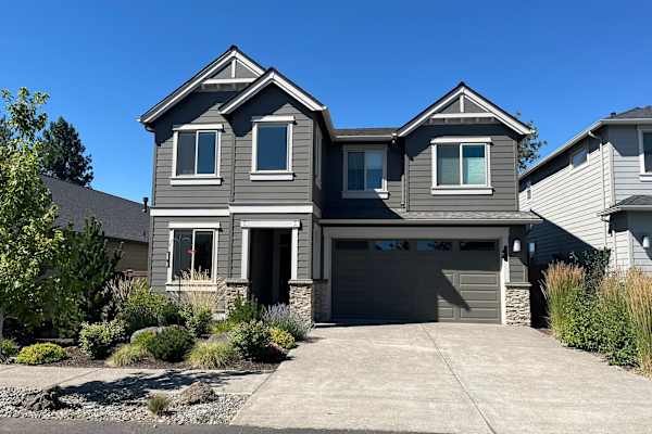 House sit in Bend, OR, US