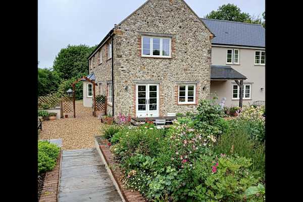 House sit in Ilminster, United Kingdom