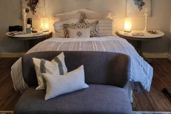 House sit in Napa, CA, US