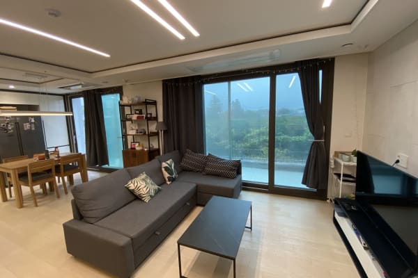 House sit in Seogwipo, South Korea