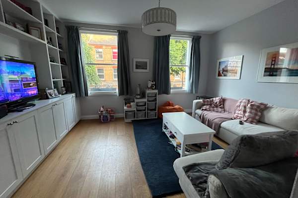House sit in London, United Kingdom