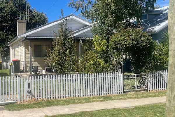 House sit in Orange, NSW, Australia