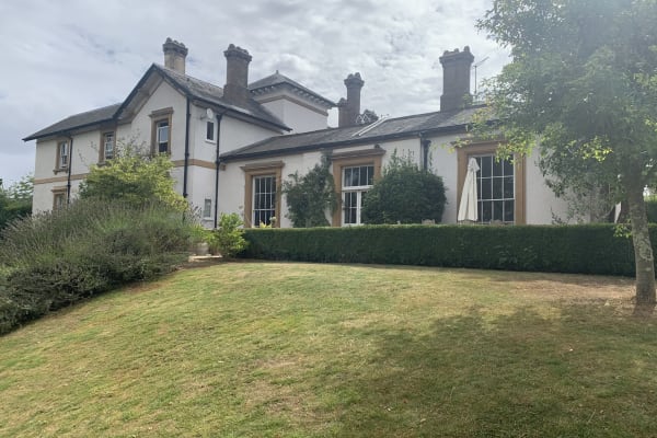 House sit in Sherborne, United Kingdom